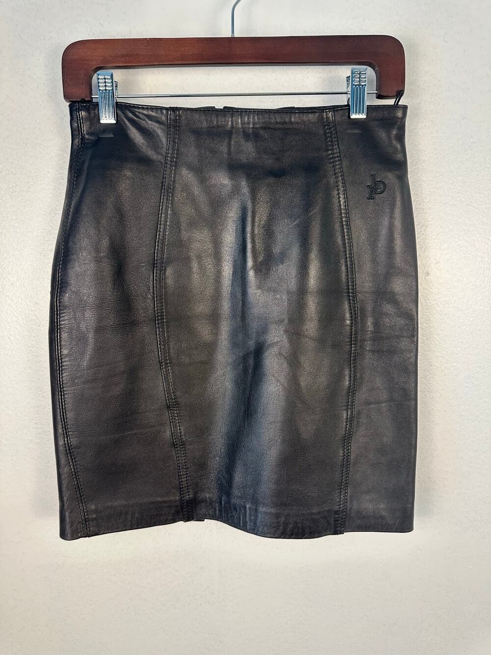 Roccobarocco black 100% leather pencil skirt vertical seam detailing